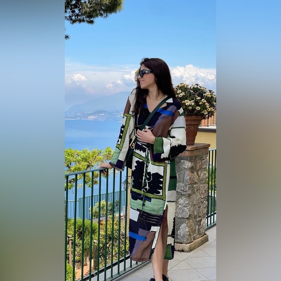 Zara Dress - Picture 2 of 2